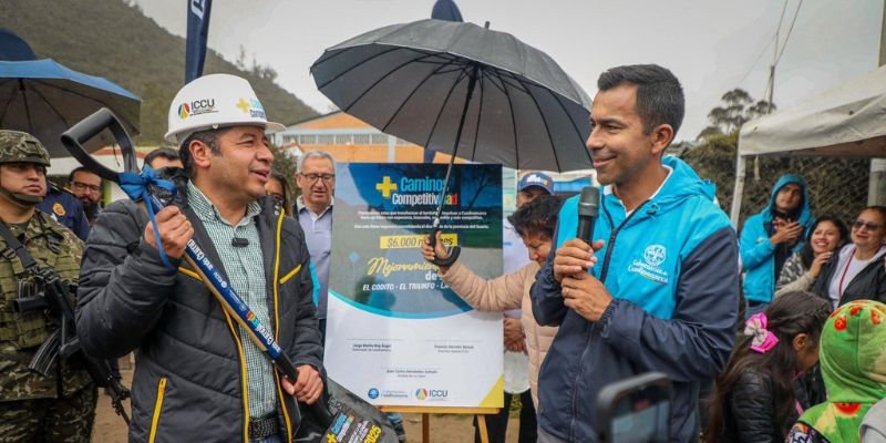Gobernador Jorge Rey abre licitación por $6.000 millones para mejorar vía alterna entre La Calera y Bogotá