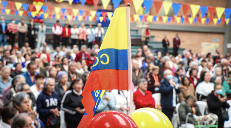 850 adultos mayores de Chía celebraron la Colombianidad con Orgullo